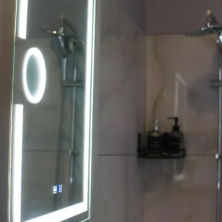 Paradise Apartment, Village