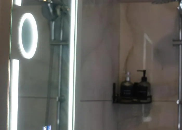 Paradise Apartment, Village