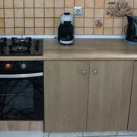 Paradise Apartment, Village Apartman *