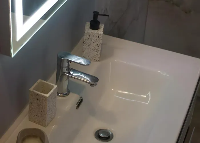 Paradise Apartment, Village شقة